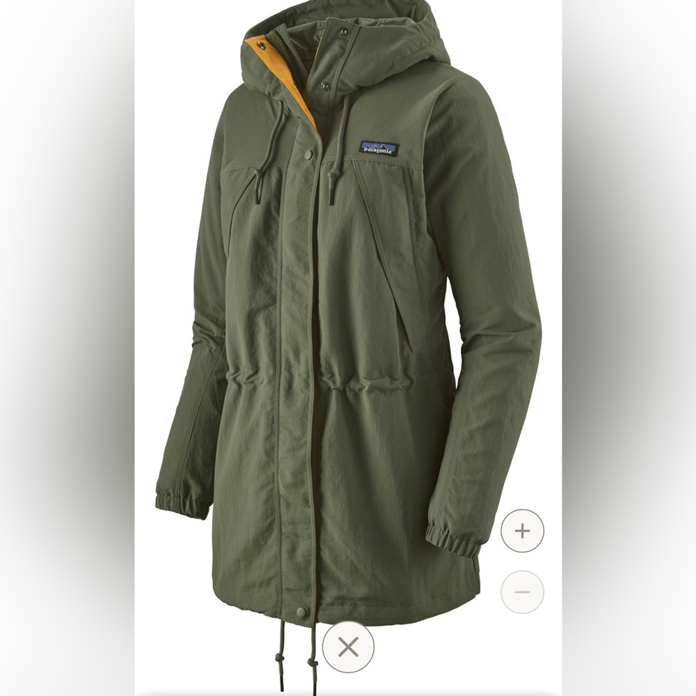 Women’s Patagonia Skyforest Parka in Discontinued Kale Green Color